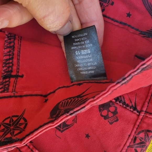 Lovesick skull button.shorts J15 / W 12-14 - Picture 9 of 10